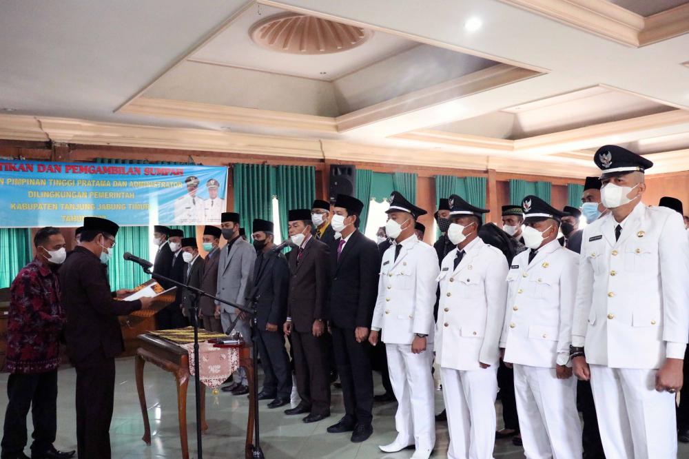 Sekda Lantik dan Ambil Sumpah Pejabat eselon II, III dan IV